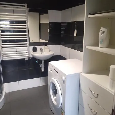 Kawalerka Z Aneksem Kuchennym Apartment *